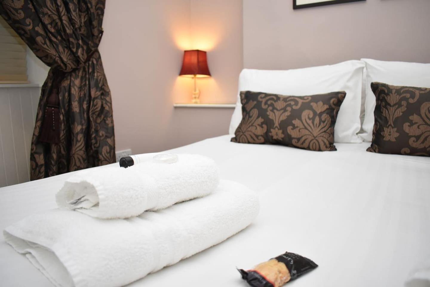 West Port - 2Br In The Heart Of The Old Town Just Off The Grassmarket Edinburgh Bagian luar foto