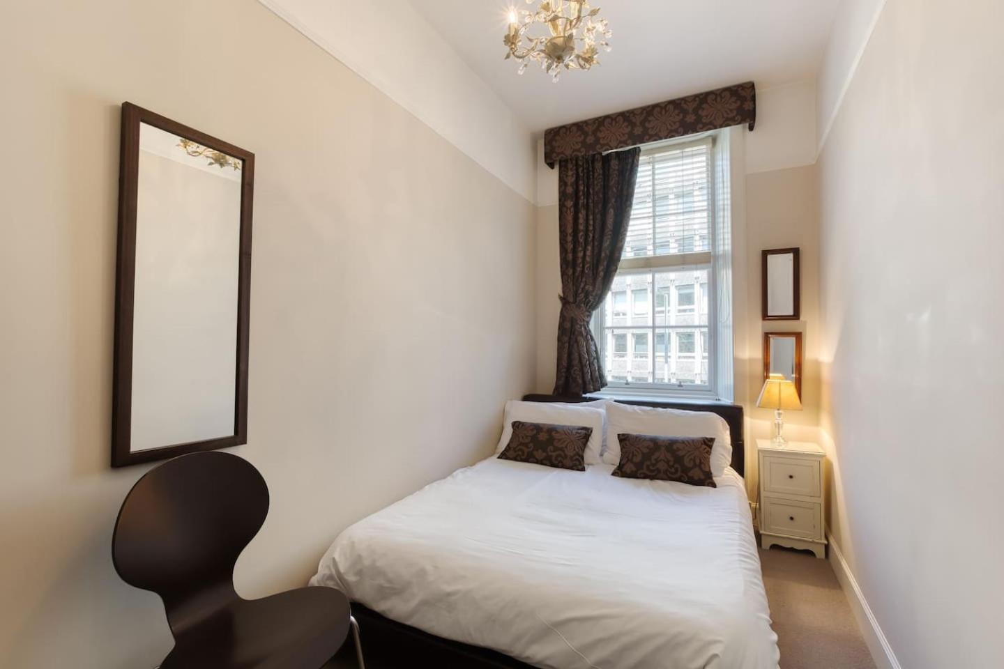 West Port - 2Br In The Heart Of The Old Town Just Off The Grassmarket Edinburgh Bagian luar foto